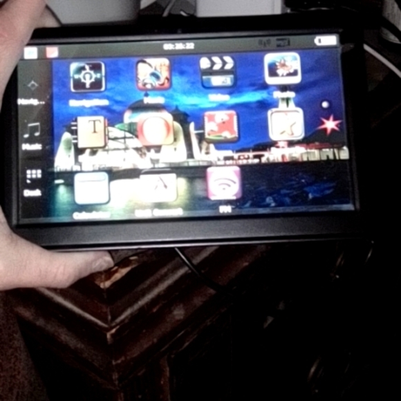 GPS navigation - Picture 1 of 13